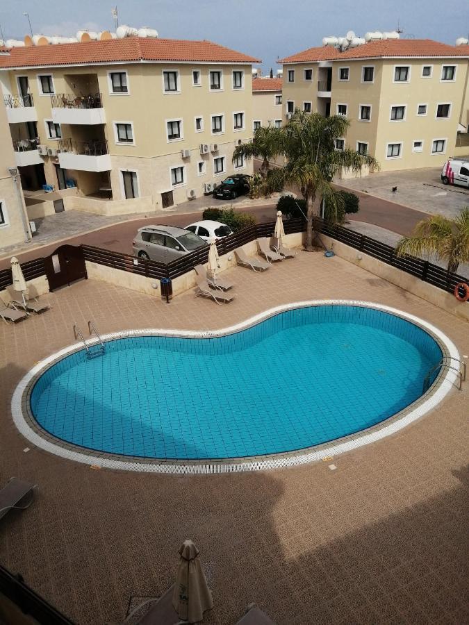 Barlee'S Apartment Paralimni Buitenkant foto