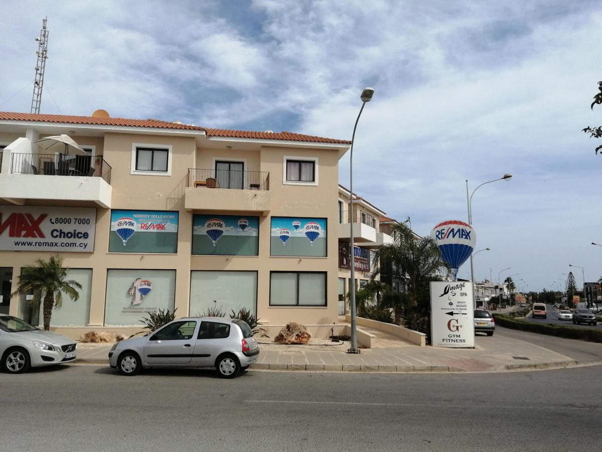 Barlee'S Apartment Paralimni Buitenkant foto